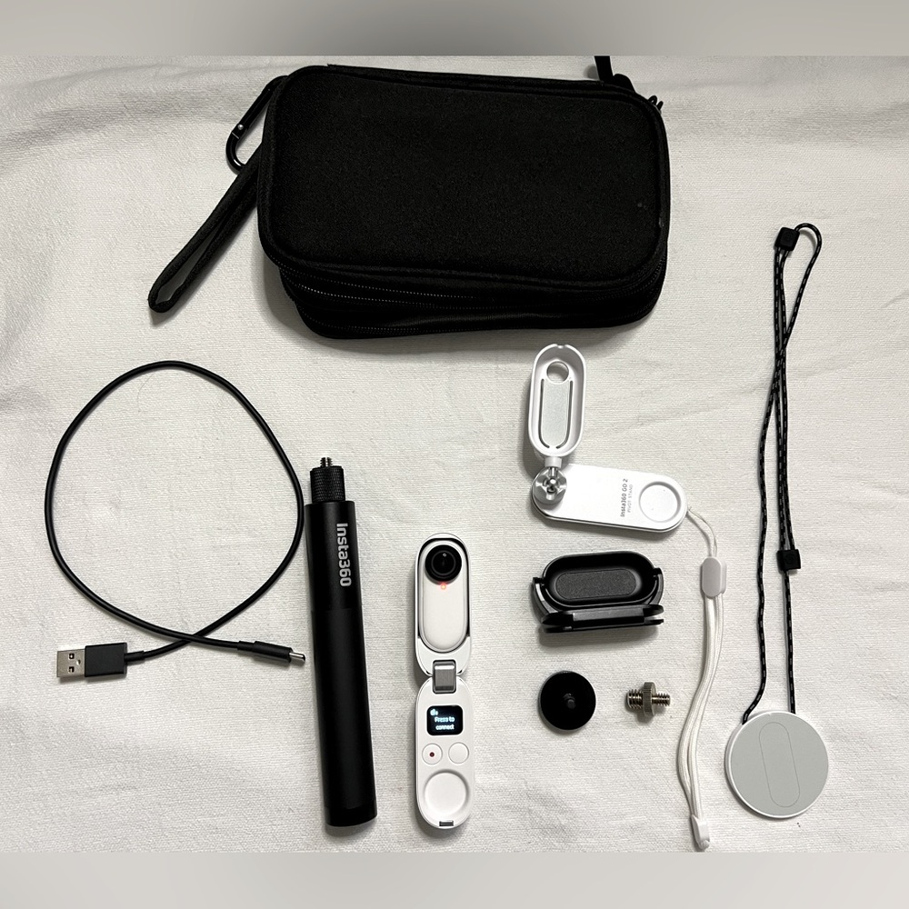 Insta 360 GO 2 - White Small Action Waterproof Camera with Charge Case